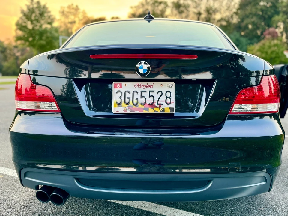 2008 BMW E82 135i & 135is - Image 27 of 31