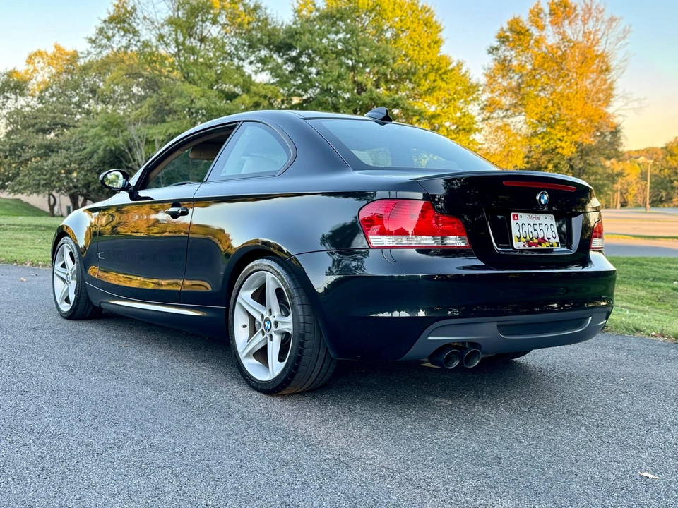 2008 BMW E82 135i & 135is - Image 23 of 31