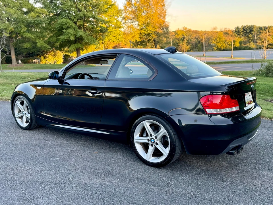 2008 BMW E82 135i & 135is - Image 22 of 31