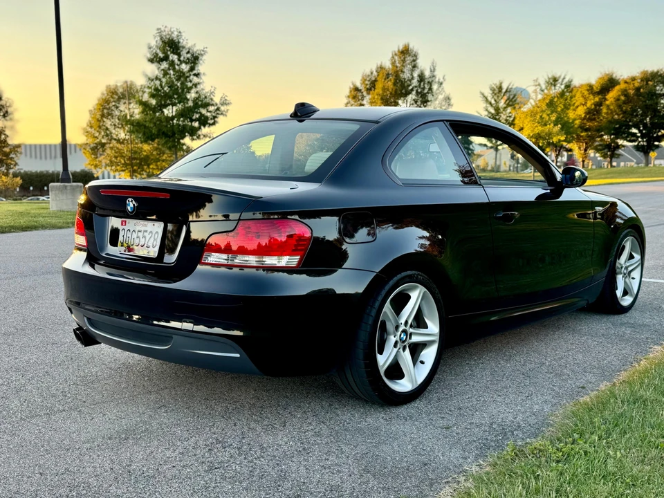 2008 BMW E82 135i & 135is - Image 29 of 31