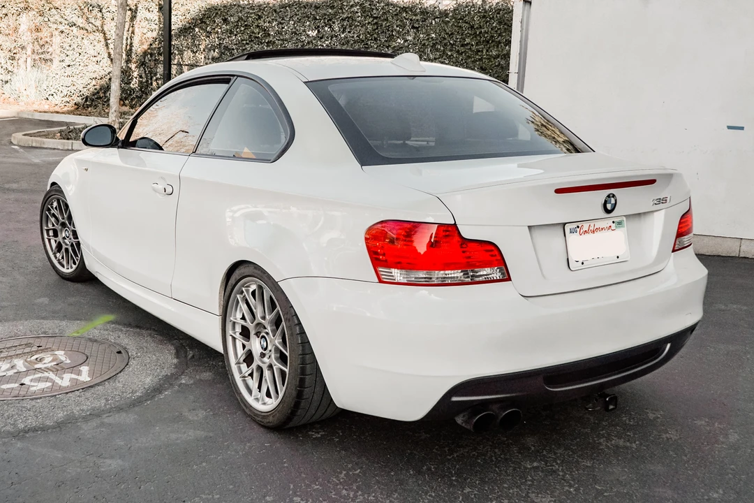 2008 BMW E82 135i & 135is - Image 15 of 24