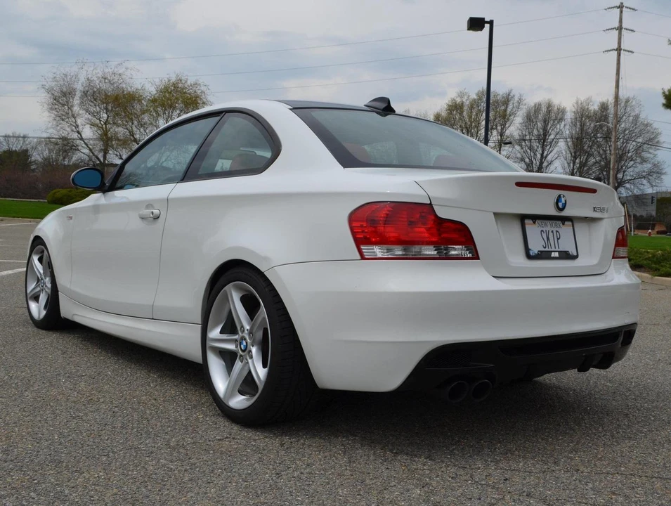 2008 BMW E82 135i & 135is - Image 4 of 5