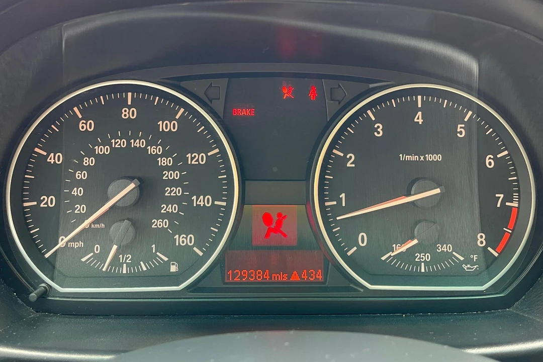 2008 BMW E82 135i & 135is - Image 26 of 31