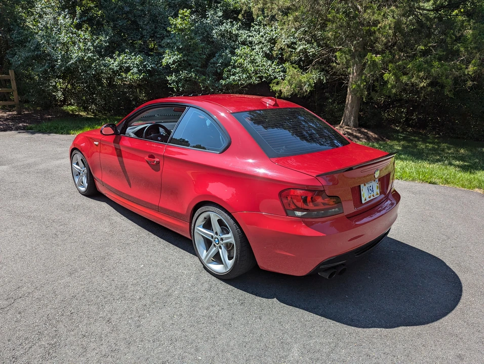 2008 BMW E82 135i & 135is - Image 11 of 31