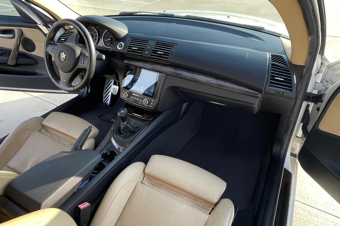 2008 BMW E82 135i & 135is - Image 28 of 31