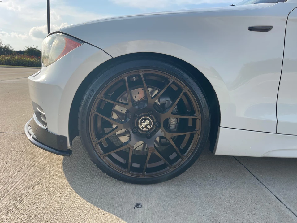 2008 BMW E82 135i & 135is - Image 24 of 31