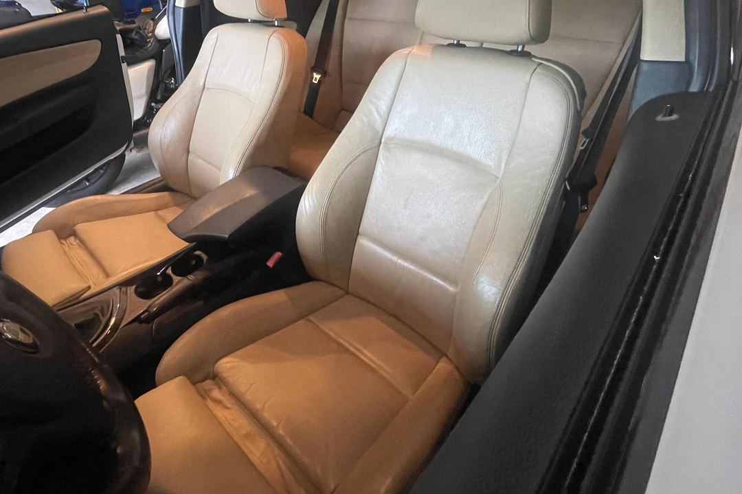 2008 BMW E82 135i & 135is - Image 29 of 31