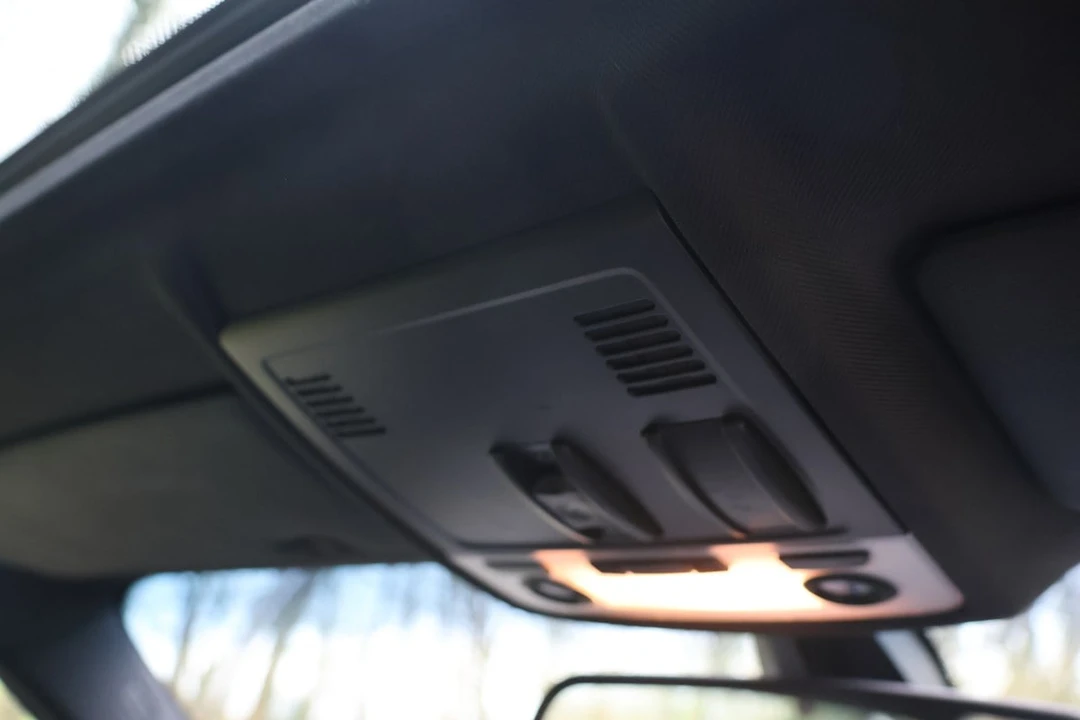 2008 BMW E82 135i & 135is - Image 26 of 30