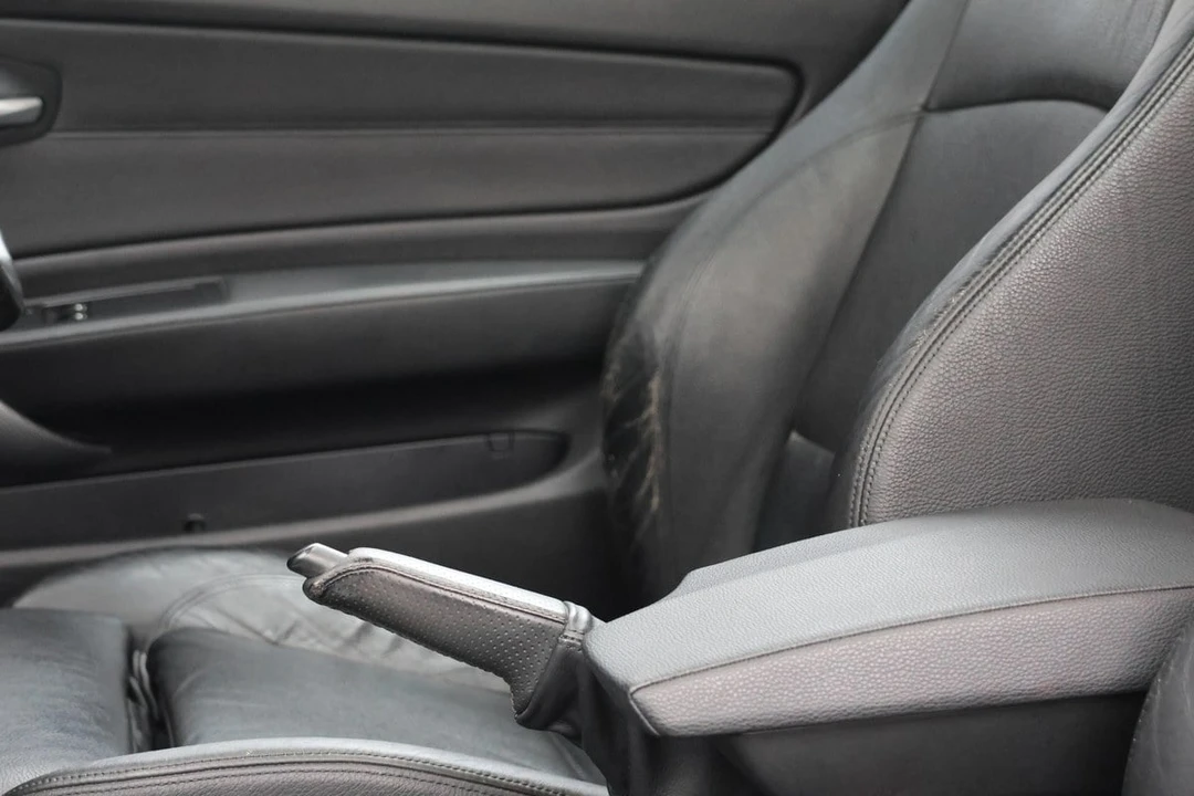 2008 BMW E82 135i & 135is - Image 29 of 30
