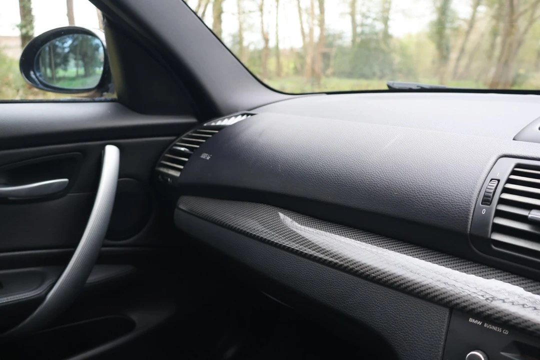 2008 BMW E82 135i & 135is - Image 23 of 30