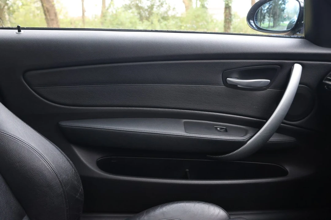 2008 BMW E82 135i & 135is - Image 25 of 30