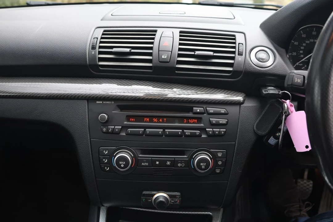 2008 BMW E82 135i & 135is - Image 14 of 30