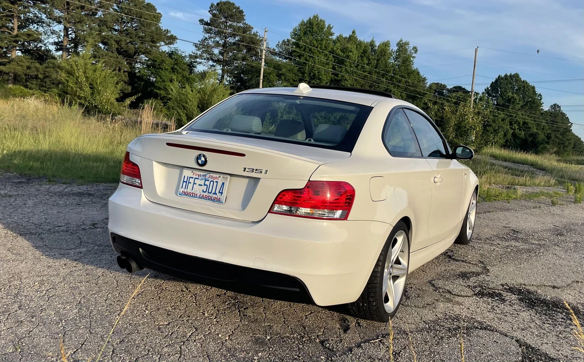 2008 BMW E82 135i & 135is - Image 18 of 31
