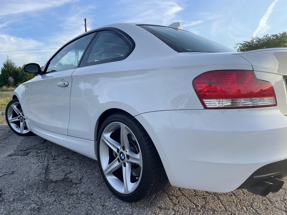 2008 BMW E82 135i & 135is - Image 24 of 31