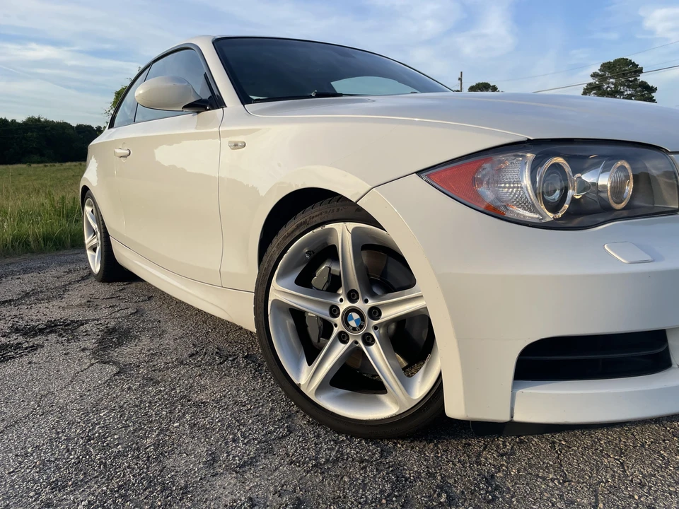 2008 BMW E82 135i & 135is - Image 21 of 31