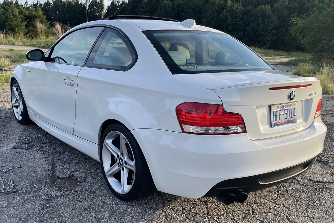 2008 BMW E82 135i & 135is - Image 6 of 31