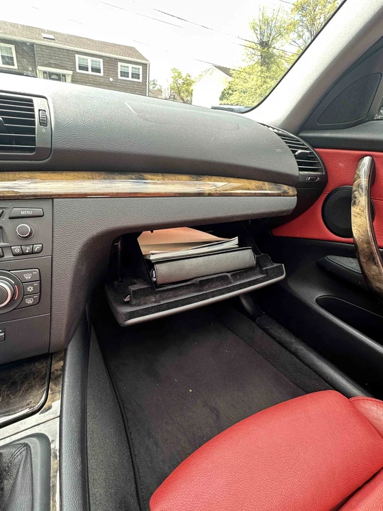 2008 BMW E82 135i & 135is - Image 29 of 31