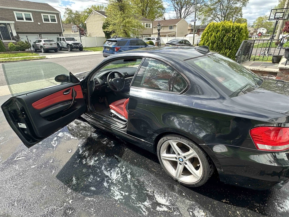 2008 BMW E82 135i & 135is - Image 20 of 31