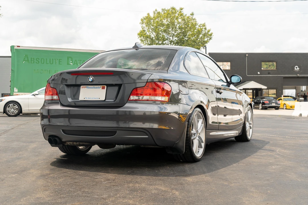 2008 BMW E82 135i & 135is - Image 17 of 31