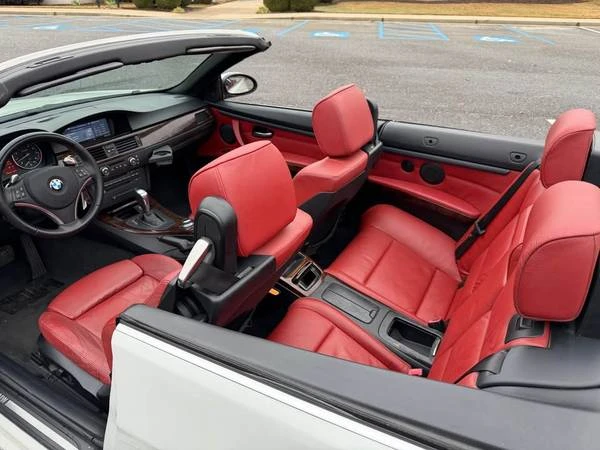 2008 BMW E93 335i Convertible - Image 10 of 17