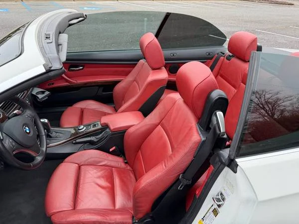 2008 BMW E93 335i Convertible - Image 9 of 17