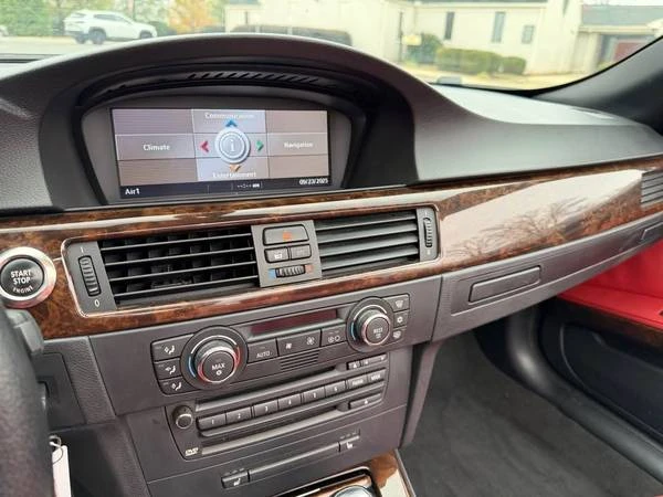2008 BMW E93 335i Convertible - Image 14 of 17