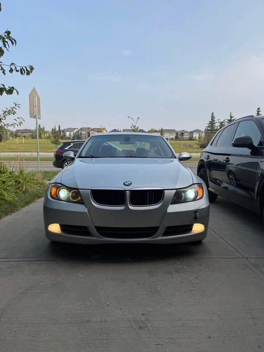 2008 BMW E90 3 Series Sedan - Image 11 of 17