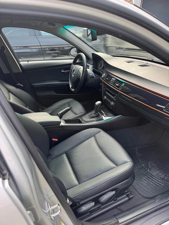 2008 BMW E90 3 Series Sedan - Image 7 of 17