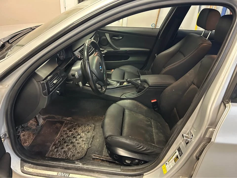 2008 BMW E90 3 Series Sedan - Image 3 of 4