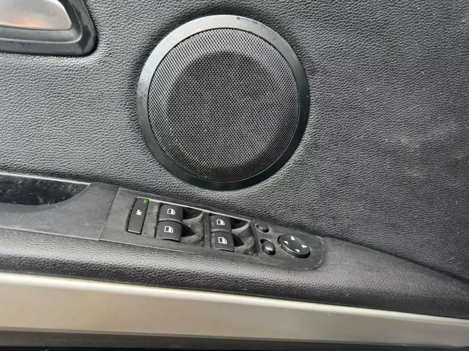2008 BMW E90 3 Series Sedan - Image 13 of 14