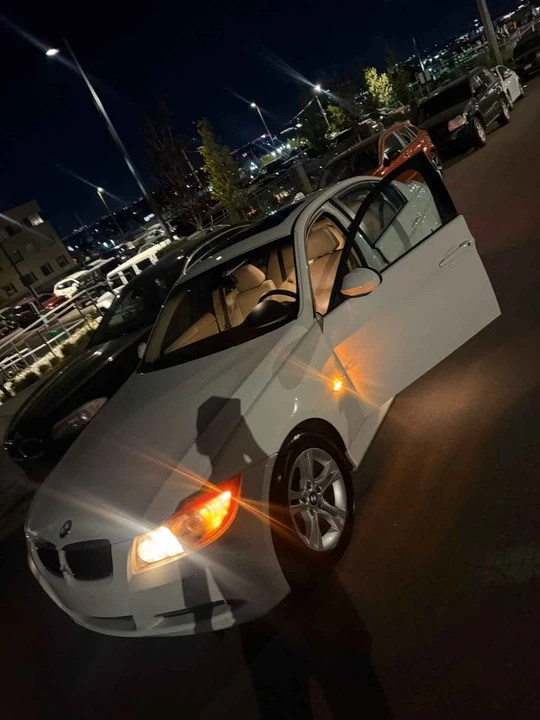 2008 BMW E90 3 Series Sedan - Image 4 of 13
