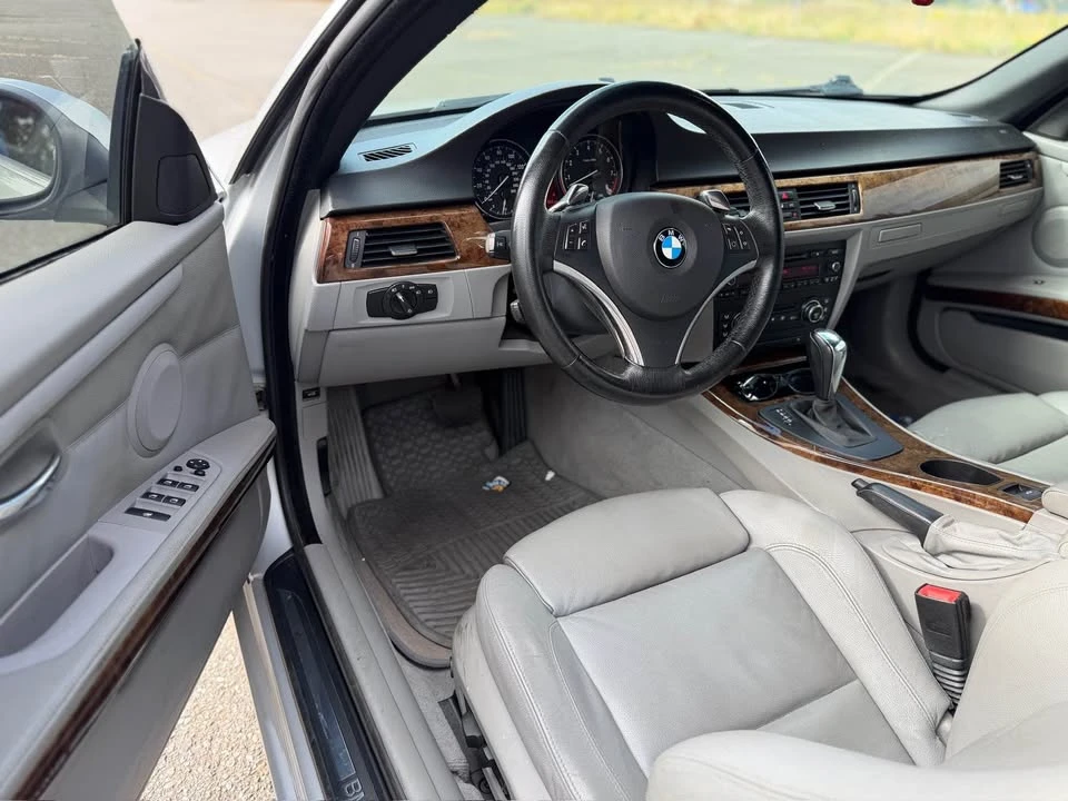 2008 BMW E93 3 Series Convertible - Image 9 of 12