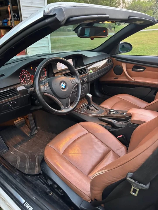 2008 BMW E93 3 Series Convertible - Image 8 of 9