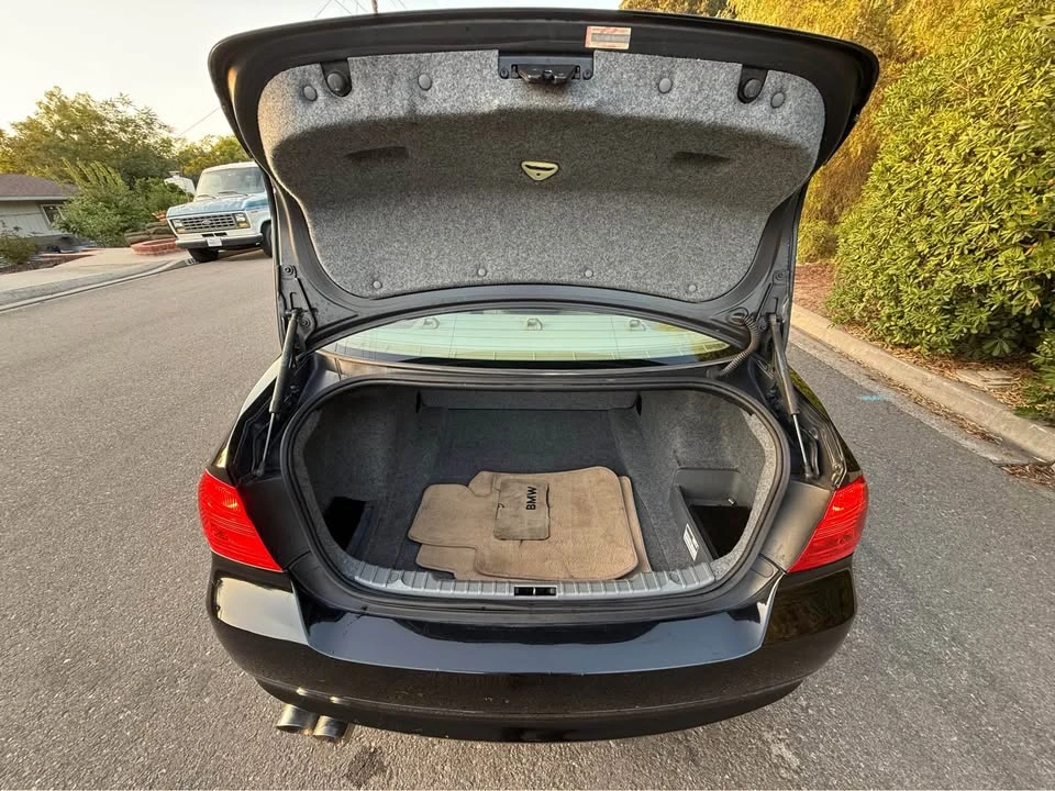 2008 BMW E90 3 Series Sedan - Image 7 of 13