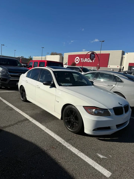 2008 BMW E90 3 Series Sedan - Image 7 of 10