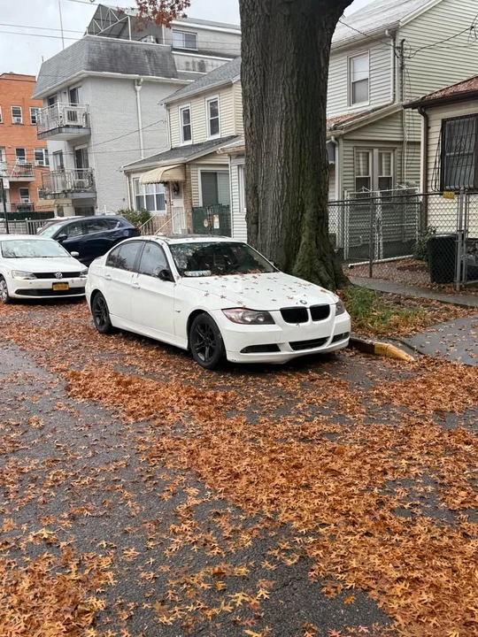 2008 BMW E90 3 Series Sedan - Image 6 of 10