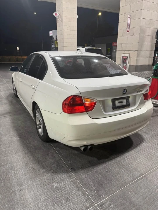 2008 BMW E90 3 Series Sedan - Image 3 of 6