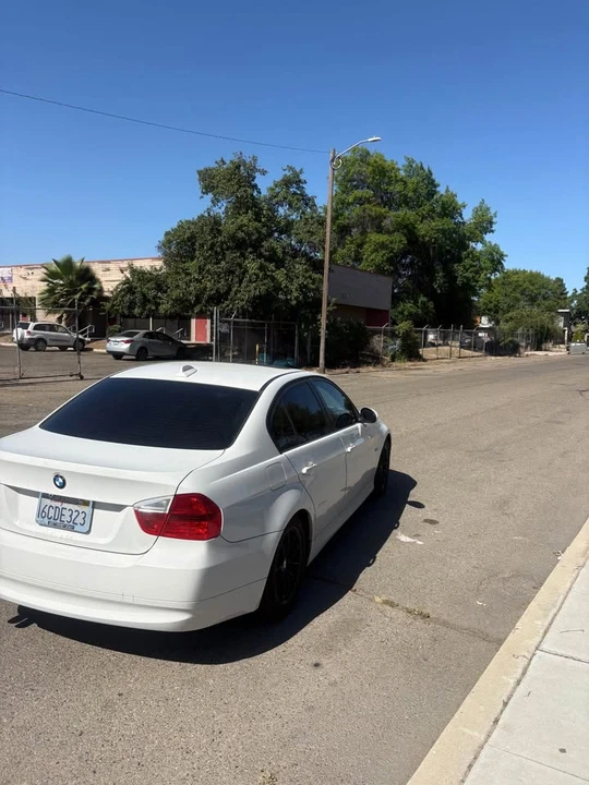 2008 BMW E90 3 Series Sedan - Image 3 of 19