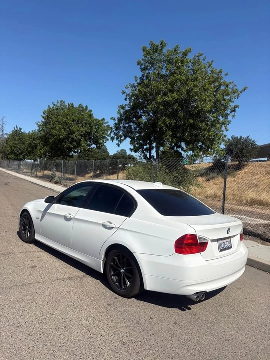 2008 BMW E90 3 Series Sedan - Image 4 of 19