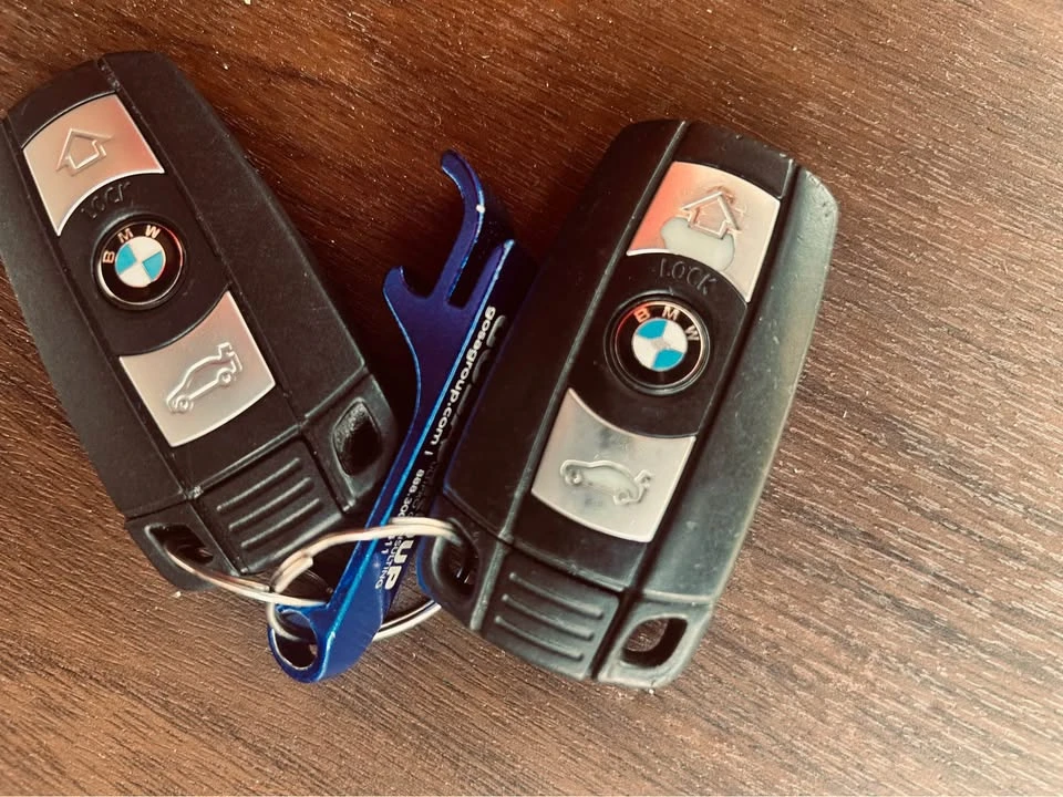2008 BMW E90 3 Series Sedan - Image 2 of 10