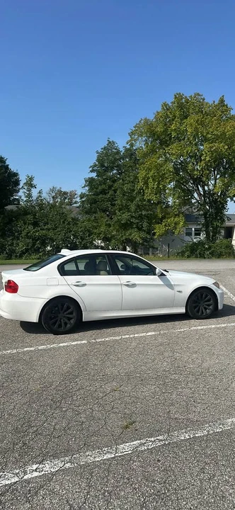 2008 BMW E90 3 Series Sedan - Image 4 of 10