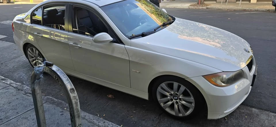 2008 BMW E90 3 Series Sedan - Image 3 of 8