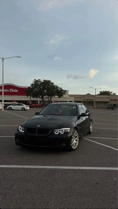 2008 BMW E90 3 Series Sedan - Image 2 of 9