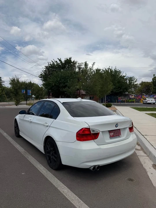 2008 BMW E90 3 Series Sedan - Image 5 of 10