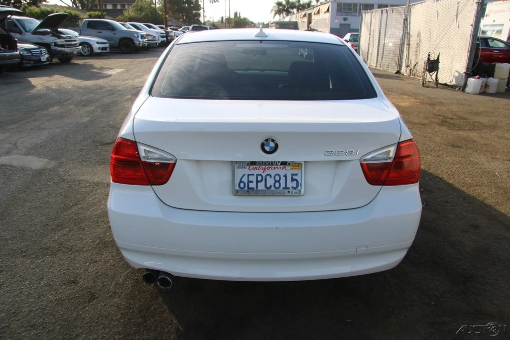 2008 BMW E90 3 Series Sedan - Image 5 of 21