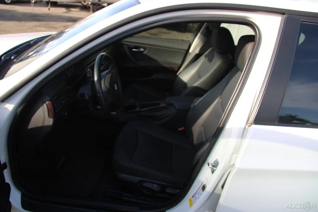 2008 BMW E90 3 Series Sedan - Image 13 of 21