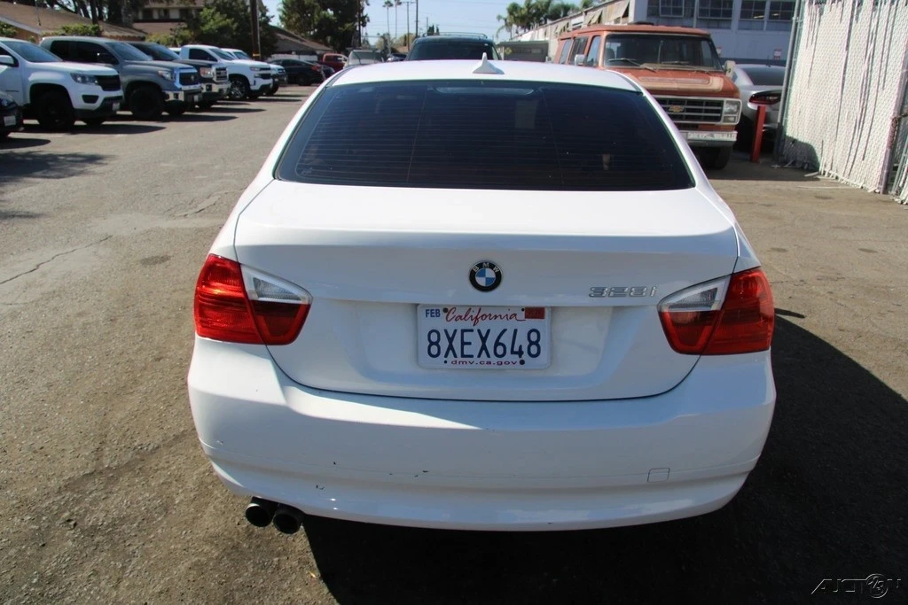 2008 BMW E90 3 Series Sedan - Image 5 of 21