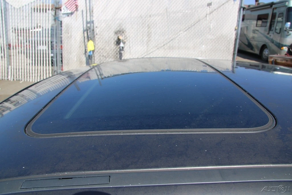 2008 BMW E90 3 Series Sedan - Image 12 of 21