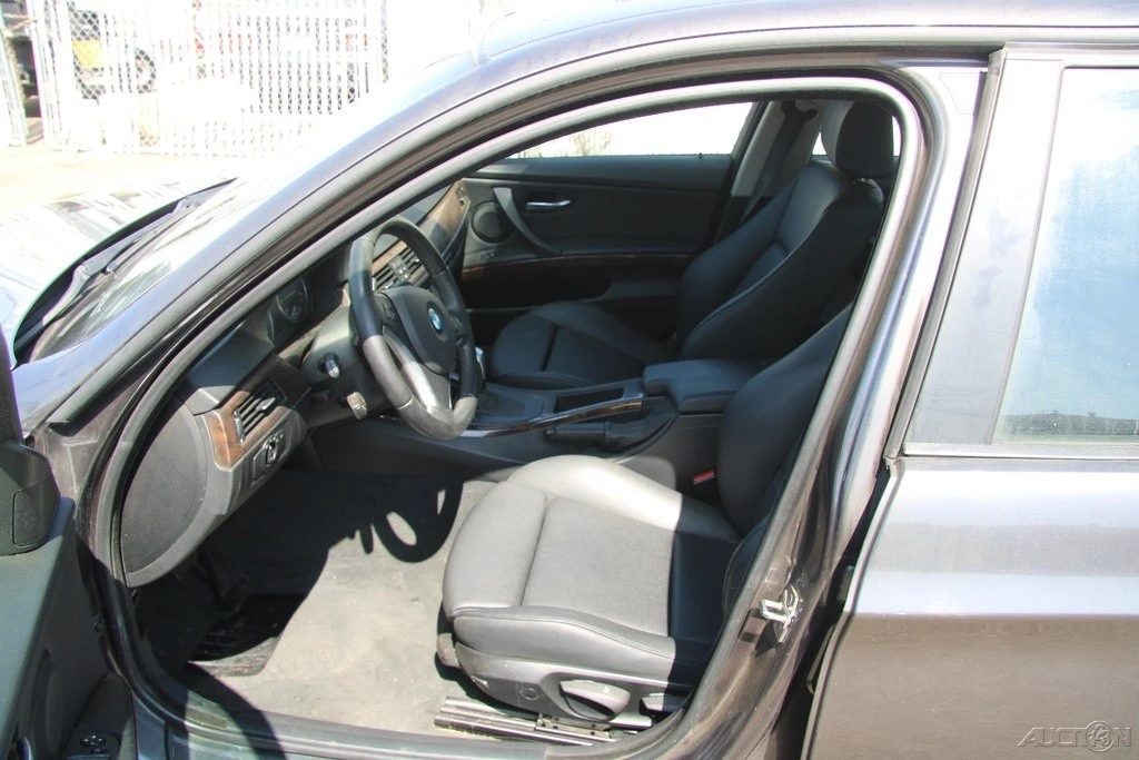 2008 BMW E90 3 Series Sedan - Image 14 of 21