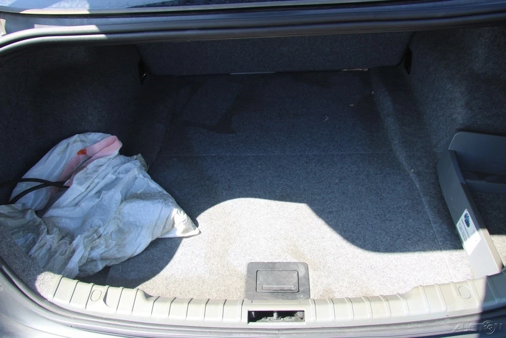 2008 BMW E90 3 Series Sedan - Image 20 of 21
